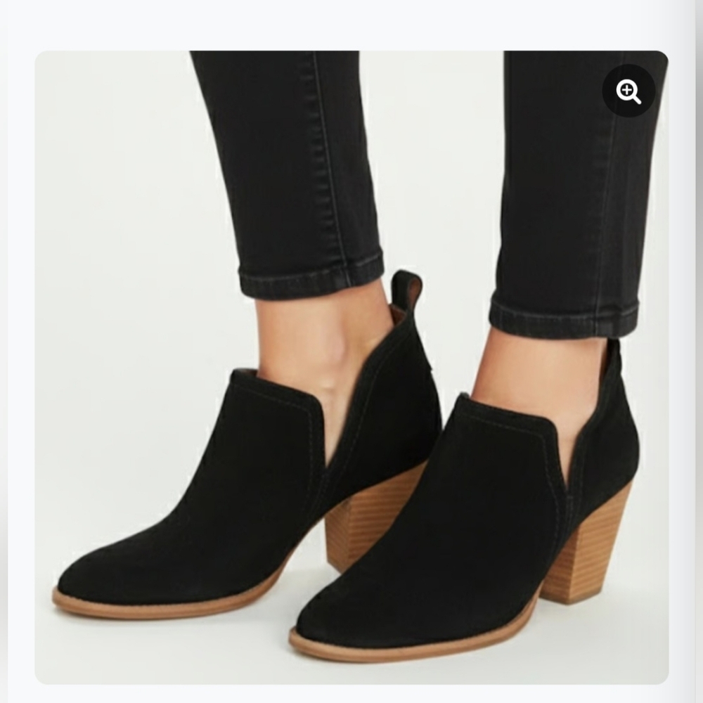 Artisan Boots Womens Black Suede Heeled Western Ankle Booties